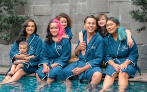 Foto Ala Jawa, Putri Cantik Ussy-Andhika Pratama Pamer Rambut Pink Sebelah Hingga Kriwil