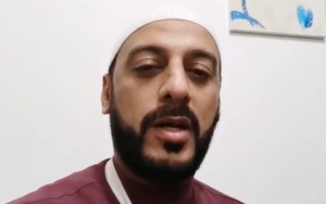 Istri Syekh Ali Jaber Tidak Boleh Keluar Rumah Usai Suami Meninggal, Alasannya Bikin Haru