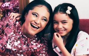 Marshanda Mirror Selfie Bareng Putri Cantik, Ruang Baju Bak Toko Pakaian Bikin Salfok