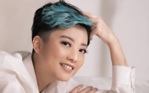 Dihakimi Soal Orientasi Seksual, Leony Vitria Cuek Tampil Cantik Boyish dengan Rambut Cepak Ombre