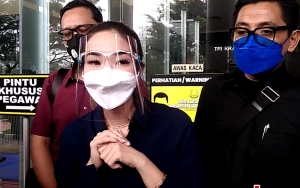 Datang ke Kejaksaan, Gisella Anastasia Minta Izin Absen Persidangan Minggu Depan