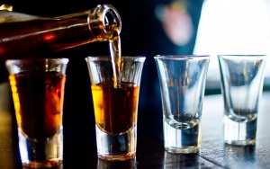 Ramai Polemik Aturan Investasi Miras, Ini Lho 8 Dampak Negatif Minuman Beralkohol Bagi Tubuh