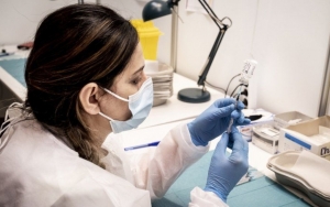 Waduh! Uni Eropa Setop Sementara Vaksin AstraZeneca Gara-Gara Efek Samping Ini, Bagaimana RI?