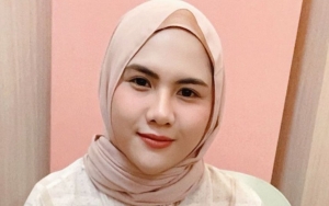 Bukan Muhrim, Foto Evelin Nada Anjani Berhijab Peluk Cowok Tampan Diduga Pacar Jadi Sorotan