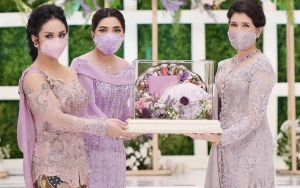 Ashanty Ibu Tiri Aurel Bongkar Alasan Dibalik Kebaya Krisdayanti Tak Seragam