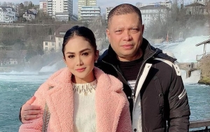 10 Tahun Nikah, Krisdayanti Pamer Foto Mesra Bareng Raul Lemos di Momen Anniversary