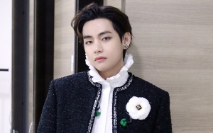 V BTS Sering Nangis-Nangis Telepon Ayahnya Saat Masih Trainee, Kenapa?