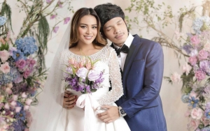 Dikecam Ratu Kecantikan Waria, Aurel Hermansyah Cantik Bak Rani Mukerji di Pre-Wedding