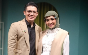 Zaskia Sungkar Melahirkan Anak Pertama, Momen Irwansyah Mengazani Bikin Hati Bergetar