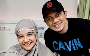 Temani Zaskia Sungkar Melahirkan, Irwansyah Sempat 'Membeku' Saat Lihat Baby Ukkasya