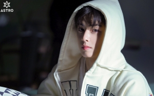 Cha Eunwoo ASTRO Bagikan Tips Atasi Stres yang Ternyata Gampang Banget