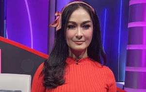 Kunjungi Rumah Rizki DA, Iis Dahlia: Gak Ada Foto Pengantin?