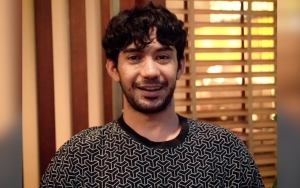 Reza Rahadian Pernah Sebut Sang Ayah Sudah Meninggal, Ini Alasannya