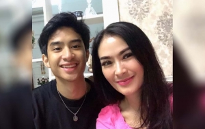 Devano Danendra Curhat Galau Perkara Postingan di Sosmed, Iis Dahlia Ikut Komentar