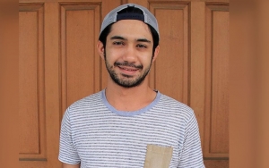 Reza Rahadian 'Raja Film' Pernah Diminta Berhenti Jadi Aktor Karena Jerawatan dan Kurang Tinggi