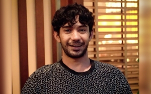 Reza Rahadian Ungkap Reaksi Sang Ibunda Saat Dirinya Pindah Agama