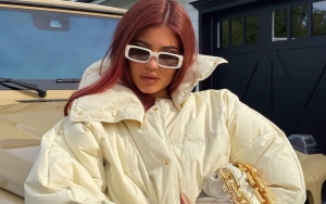 Canggung, Kylie Jenner Hadiri Pesta Yang Sama Dengan Tyga Dan Kekasih Barunya