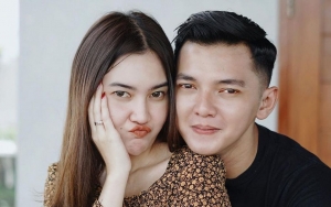 Agama Dipertanyakan, Momen 'Buka Puasa' Nella Kharisma dan Dory Harsa Disorot