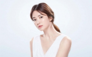 Song Hye Kyo Pamer Foto Bareng Sosok Imut, Netizen Menolak Percaya Fakta Ini
