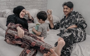 Bungkam Haters, Putri Anne Unggah Momen Manis Arya Saloka Bareng Sang Anak Usai Didoakan Cerai