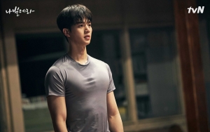 Song Kang Profesional Menari Balet di Episode Terakhir 'Navillera', Fans Merasa Ternodai