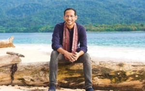 Jokowi Resmi Lantik 2 Menteri Baru, Nadiem Makarim Jadi Mendikbudristek