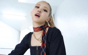 Gara-Gara Foto Ini, Tinggi Badan Rose BLACKPINK Diragukan