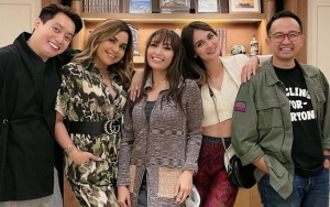 Ayu Dewi Akhirnya Kumpul Lagi Dengan Melaney Ricardo Cs: Ujungnya Pinjem-pinjeman Duit