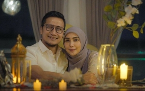 Tanggapi Babi Ngepet, Arie Untung Beri Contoh Kerja Diam Dapat 'Emas'
