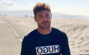Orang Terdekat Bantah Zac Efron Lakukan Operasi Plastik