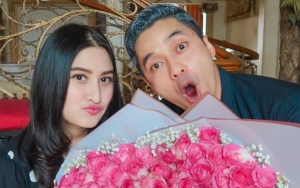 Santuy Ibu Dipolisikan, Angbeen Istri Adly Fairuz Pamer Kerokan Pakai Sendok