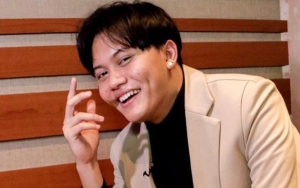 Rizky Febian Beri Bocoran Project Baru, Ada Kolaborasi Dengan Wanita Misterius?
