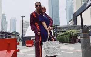 Adam 'Pacar Beda Agama' Agnez Mo Pakai Wig Cewek, Wajah Cantik Bikin Pangling Mirip Tara Basro?