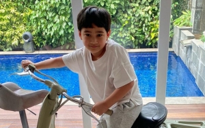 Populer Sejak Dini, Sikap Rafathar Putra Raffi Ahmad Kala Disapa Orang Tak Dikenal Jadi Sorotan