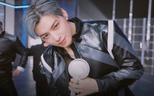 Cha Eunwoo ASTRO Sampai Masukkan Benda Ini ke Dalam Celana Demi Lawan Cuaca Dingin