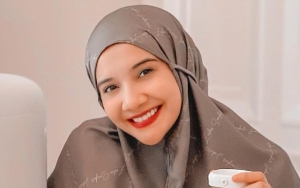 Zaskia Sungkar Gemes Lihat Hubungan Verrell Bramasta-Sarah Samantha