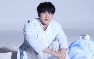 Jin Peringatkan Iklan BTS Ini Hanya untuk Dewasa