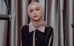 Tak Kalah Mewah dari Nagita, Ria Ricis Beri Hampers Buket Uang Hingga Perhiasan ke Karyawan