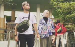 Reza SMASH Dibully Utang Ongkos Taksi 54 Ribu, Foto Bareng Calon Istri Cantik Diserbu