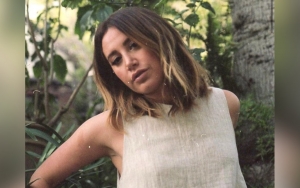 Ashley Tisdale Akhirnya Perdana Bagikan Wajah Sang Bayi Kepada Publik