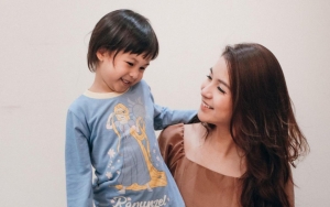 Chelsea Olivia Ceritakan Reaksi Girang Natusha Lihat Hasil Potongan Poni Ibunya