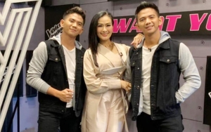Iis Dahlia Jawab Hujatan Haters Soal Terlalu 'Mesra' dengan Rizki-Ridho DA