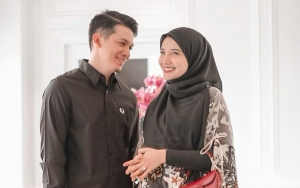 Kesal Urus Anak Sendirian, Zaskia Sungkar Beri Sindiran Begini Pada Irwansyah