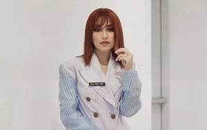 Ayu Ting Ting Dituding Sebagai Artis Pelit, Keluarga Beri Klarifikasi Ini