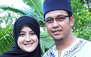 Ramai Kabar Poligami Diam-Diam, Bukti Cinta Uje pada Umi Pipik Dibongkar Sahabat