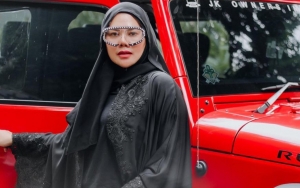 Cueki Masalah Jennifer Dunn, Sarita Sahabat Umi Pipik Pilih Ungkap Nasihat Hadapi Hujatan