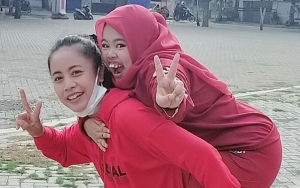 Unggah Video Teriak-teriak Digendong Sang Ibu, Kekeyi Justru Bikin Haru Usai Cerita Pengalaman Ini