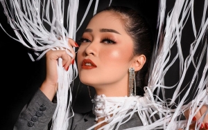 Tubuh Langsing Bikin Pangling, Gracia Indri Baper Kenang Momen Lawas