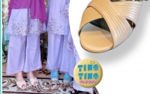 <i>Heels</i> Ayu Ting Ting bermerk <i>Gucci Betsy</i>