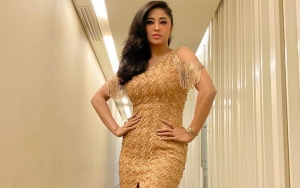 Sebut Dewi Persik Host Subjektif, Denise Chariesta Ditantang Berantem Di Ring